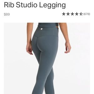 Vuori Studio Ribbed leggings size medium